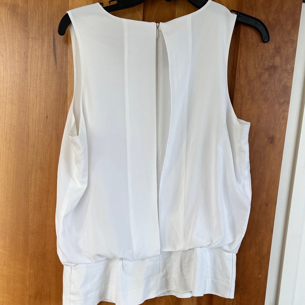 CAbi Classic White Sleeveless Blouse NWOT - Picture 6 of 8